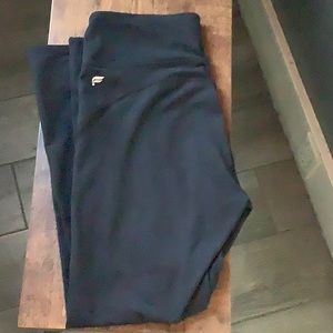 S Fabletics crop styled leggings, black